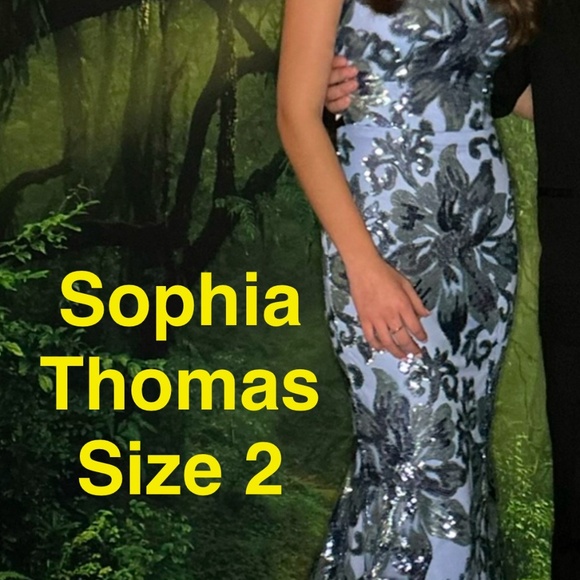 Sophia Thomas size 2 formal - Picture 1 of 3